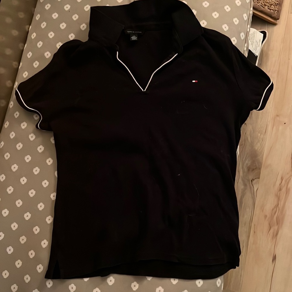 Tommy Hilfiger size Large navy blue top with white piping accents
